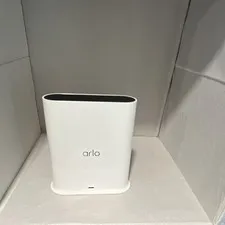 Arlo SmartHub/Base Station In Good Pre-owned Condition. With Power Cord No Box