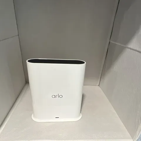 Arlo SmartHub/Base Station In Good Pre-owned Condition. With Power Cord No Box
