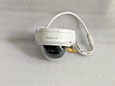 Honeywell H4W4PER2V IP Dome Camera 4MP