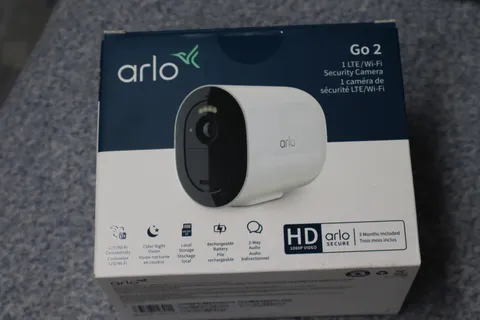 Arlo Go 2 LTE Wi-Fi Security Camera VML2030-100NAS HD Rechargeable New