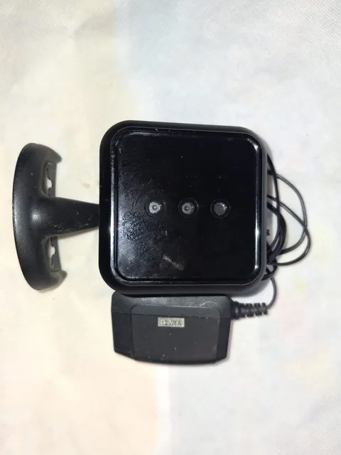 ADT Pulse Wireless Day/Night Security Camera RC8025B-ADT W/ Power adapter