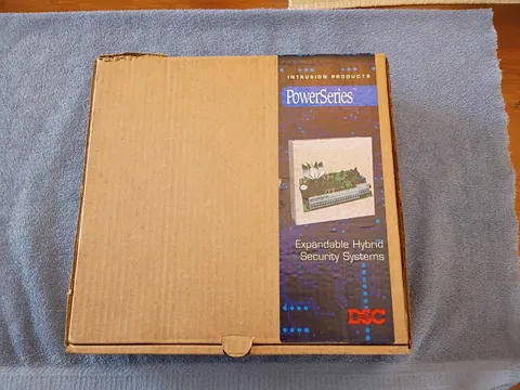 DSC PC5010NK PowerSeries Power832 Alarm Control Panel & Enclosure Rev 2.0 NEW