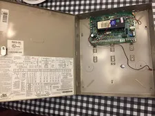 Honeywell Vista 15 - 6 zone board expandable hardwire & wireless