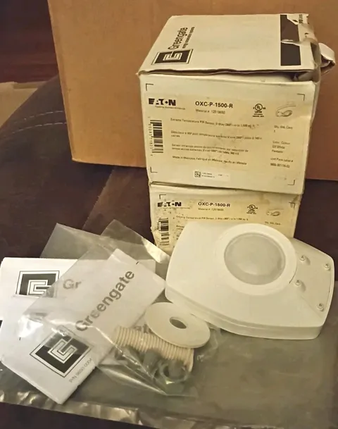 Lot of 3 NEW Eaton Greengate Cooper OXC-P-1500-R PIR Heat Sensor 2 Way 1500 SqFt