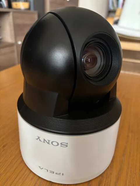 Sony SNC-ER521 PTZ Network Dome Camera | 36x Optical Zoom | ONVIF | PoE+ | Refur