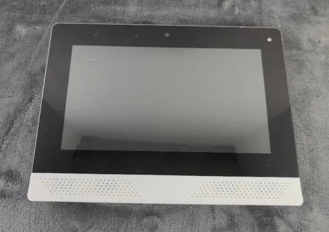 2GIG EDGE  7" Touchscreen Security Control Panel  (2GIG-EDG-NA-VA) Untested