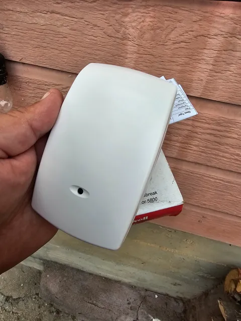 Genuine Honeywell 5853 Wireless Glass Break Detector Sensor - New Item -Open Box