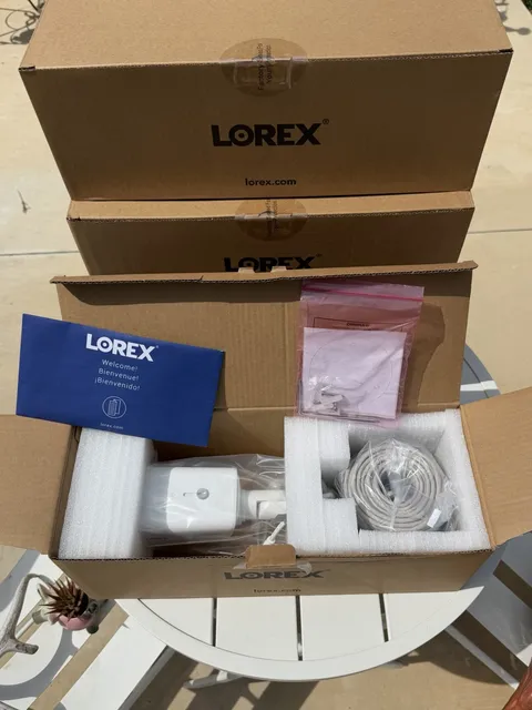 Lorex LNB9292B 4K Ultra HD IP 4x Motorized Bullet Camera, 30FPS, IP67, 1PK