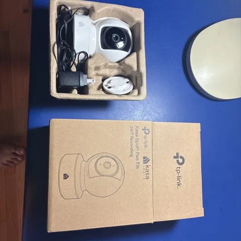 TP-Link Kasa Spot Pan Tilt Indoor Security Camera WiFi 1080p EC70 Complete
