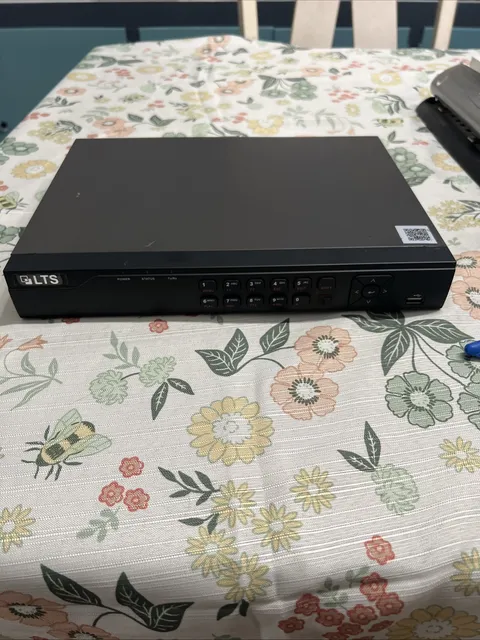 LTS LTN8704Q-P4 4 Channel H.265+ 1 x SATA 4 x PoE DC Network Video Recorder