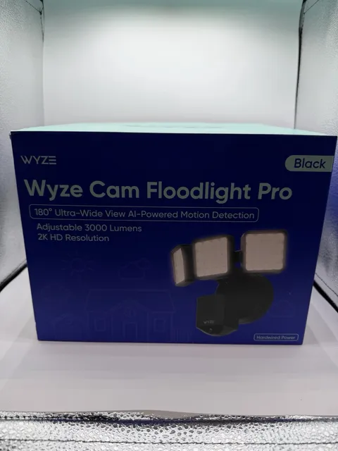 Wyze Cam Floodlight Pro 3000 Lumen LEDs 180° Wide View 2K HD Outdoor Wired