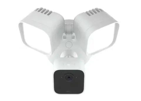 Blink Wired Floodlight Camera - Smart Security Camera, 2600 Lumens, HD Works