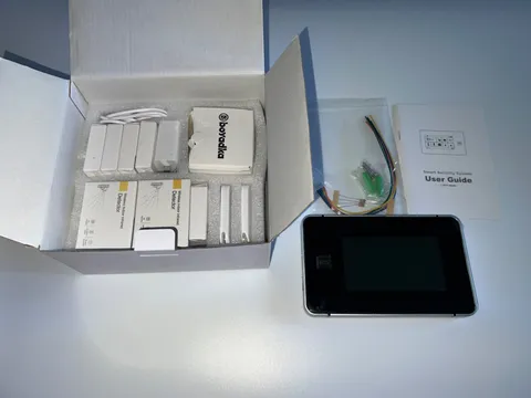 icyber DIY WiFi Wireless Home Security Alarm System, 4.3  Touch Screen Panel