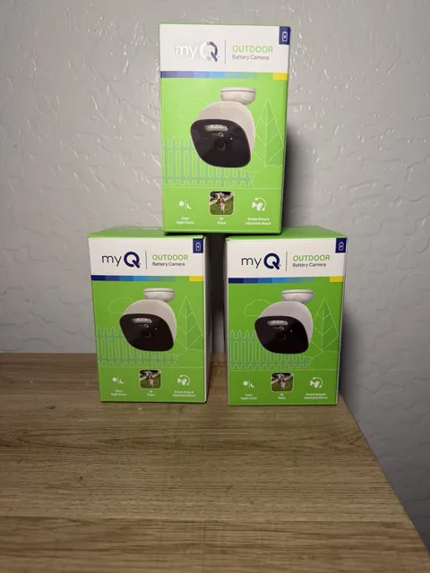 myQ Outdoor Battery Camera 3-Pack 2K Wi-Fi Color Night Vision NEW