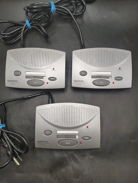 RadioShack 43-3105 3-Station FM Intercom System Lot of 3 Silver AC 120V 6W WORKS
