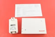 Honeywell 5800C2W Hardwired to 5800 Wireless Converter With Power Supply.Open BO