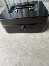 SMALL PERSONAL COIN/MONEY/JEWELRY COMBONATION SAFE (METAL, BLACK)