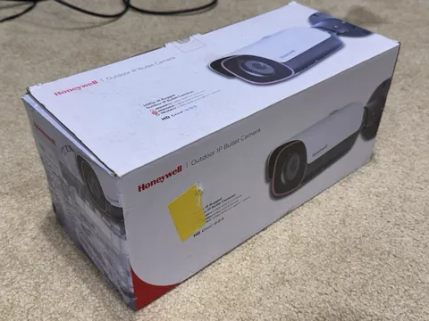 Honeywell HBW2GR3 2MP 5-50mm Network Low-Light IR Indoor / Outdoor Bullet Camera