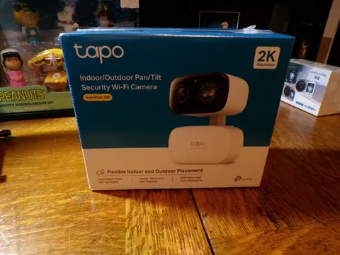 TAPO INDOOR/OUTDOOR PAN/TILT SECURITY WI-FI CAMERA 2K RESOLUTION SEALED FREE SH!