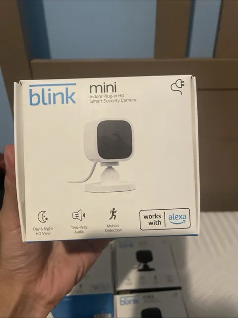 Blink Mini Indoor Plug-In Live HD Smart Security Camera (New in Box)