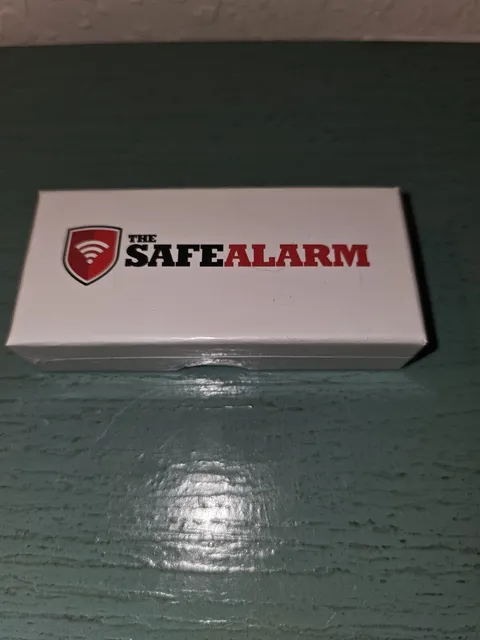 The Safe Alarm Portable Personal Self Defense Device Keychain New Sealed Box