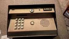 DKS DoorKing 1812-090 Access Plus Surface-Mount Telephone Entry System 2 keys