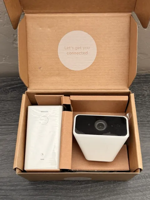 New Xfinity Xchc2AEW Home Wireless Security Camera 720p Hd White Model SCHX4AEW