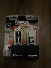 NEW Master Lock Magnum Heavy Duty Outdoor Padlock with Key Lot of 2