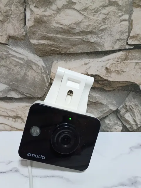 Zmodo ZH-IXY1D Wireless Indoor Video Security Camera w/ Power Cable