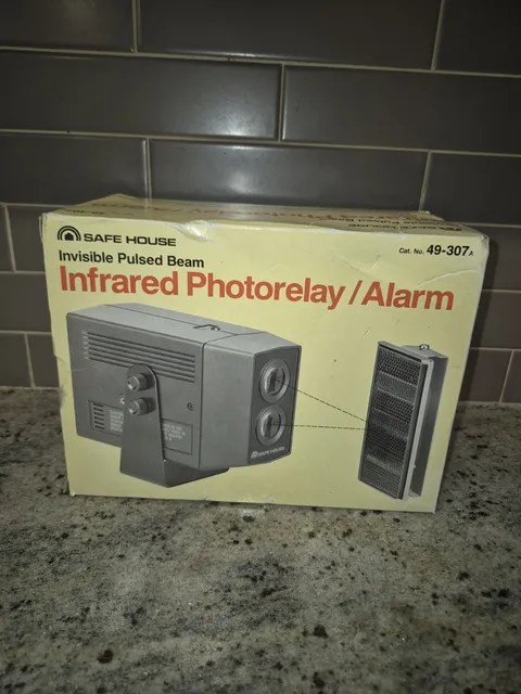 Vintage Safe House Infrared Photorelay Alarm Cat. No. 49-307A NOS Radio Shack