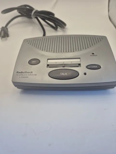 Radio Shack 3-Channel FM Wireless Voice Intercom System 43-3105 Single Unit Gray
