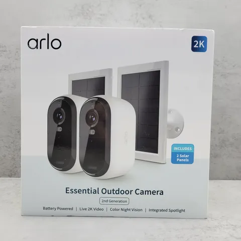 Arlo Essential 2K Outdoor Wireless Security 2 Cameras & 2 Solar (VMC3250-1SCNAS)