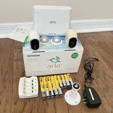 Arlo 2 Camera HD Security System Netgear, 100% Wire Free + EXTRAS Charger/ Batt