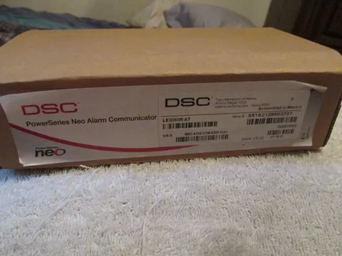 DSC LE2080R-AT PowerSeries NEO Alarm Communicator W/ Accessories Bracket Wiring