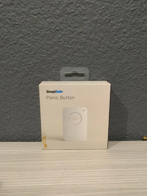 SimpliSafe Panic Button PB3000 Wireless Alarm Button Open Box Box Wear