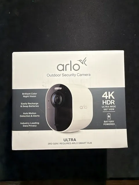 Arlo Ultra 3rd Gen 4K HDR Wireless Outdoor Security Camera White/Black New