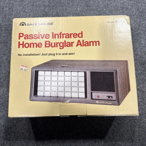 Safe House Passive Infrared  Home Burglar Alarm 49-308 New Old Stock Vintage