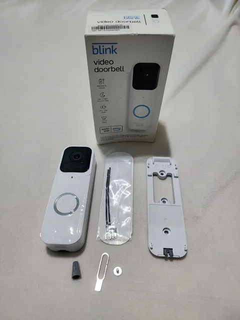 Blink Video Doorbell White Home Surveillance Camera BDM00200UW WORKS