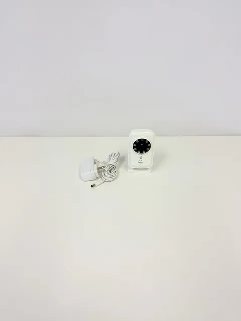 Belkin NetCam Wi-Fi Camera with Night Vision (F7D7601v1) W/ Adapter