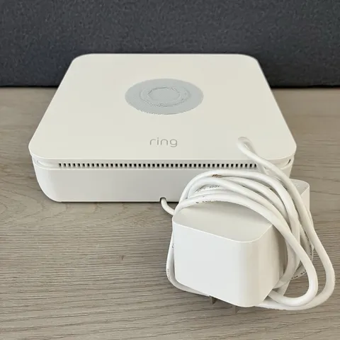 Ring Alarm Base Station US White 4HB1U90EN0 Oem Power Cord Z Wave Plus Hangable