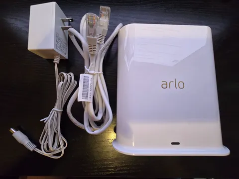 Arlo Pro SmartHub VMB4540, AC Power Adapter 2AAJ018F1 & 6 ft Ethernet Cable