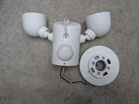 Google Nest Floodlight Outdoor Security - NO CAMERA - GPLE9