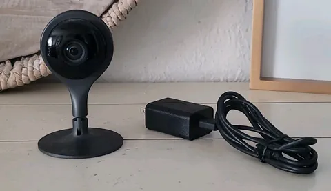 Google Nest Cam Indoor Smart Security Camera 1st Generation NC1102ES A0005