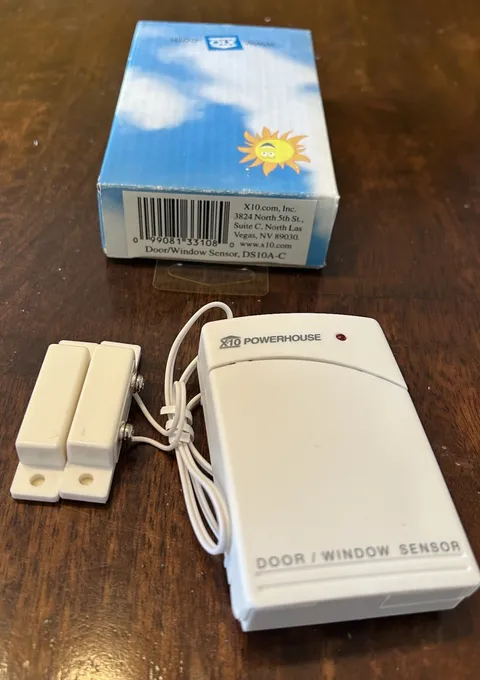 X10 Model DS10A Wireless Door Window Sensor