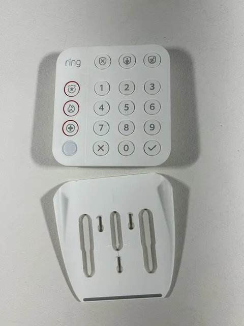 Ring Alarm Keypad 2nd Generation 5AT2S7 w Wall Mount Plate - No Power Cable