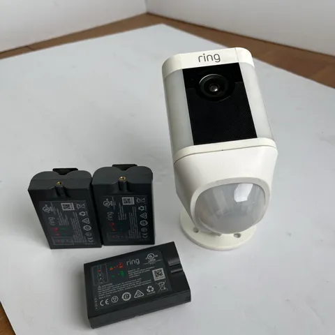 Ring Spotlight Cam Outdoor/Indoor Wireless 1080p Camera & 3 Batteries TEST/WORKS