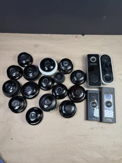 Video  Camera  Mixed Lot Of-20 UNTESTED Ships Facts!