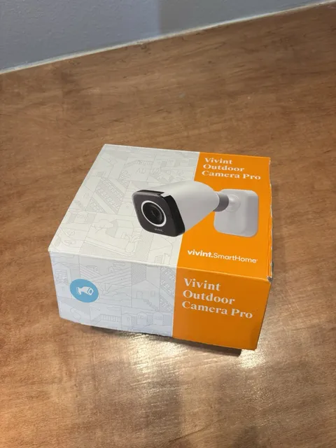 NEW Vivint Outdoor Camera Pro Gen 1 VS-ODC300-WHT