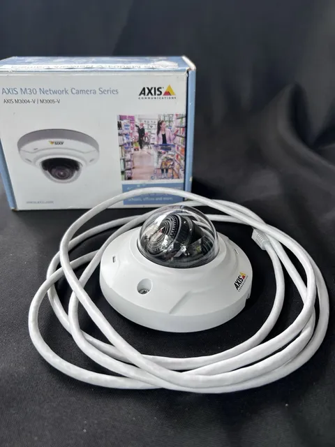 Axis M3004-V M30 Network Surveillance Camera Series 0516-001 New in Box