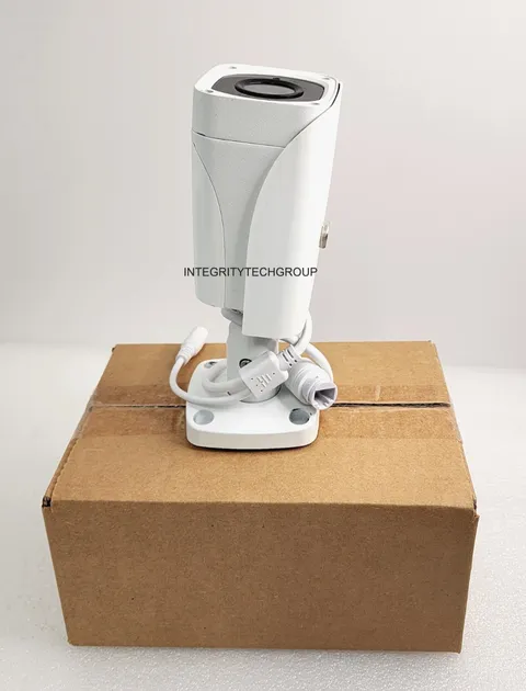 Lorex LNB8005 4K 8MP Outdoor IP PoE Bullet Security Camera White